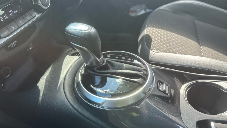 Nissan Juke 1.6 Hybrid N-Connecta 5dr Auto Hybrid Hatchback